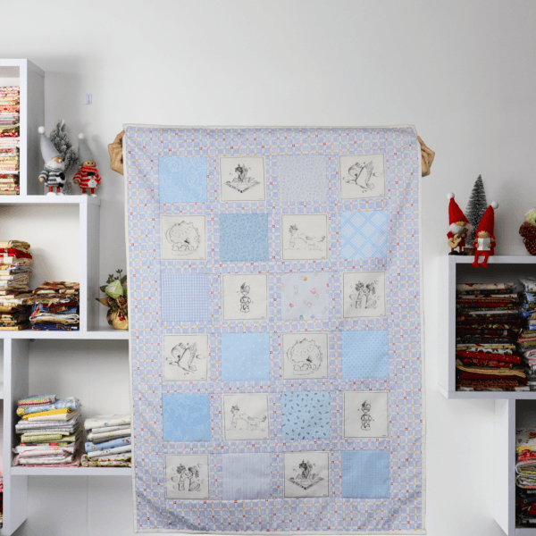 Plaid Bleu avec Panneaux Noir et Blanc by QuiltNCo™